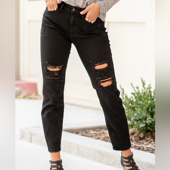 Judy Blue Denim - NWT Judy Blue Ezra Jean Distressed Boyfriend Fit 15/32